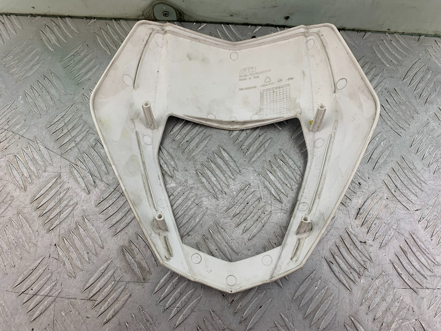 KTM 690 DUKE R LC4 HEADLIGHT SURROUND FAIRING YEAR 2012-2015  (CMB1180)