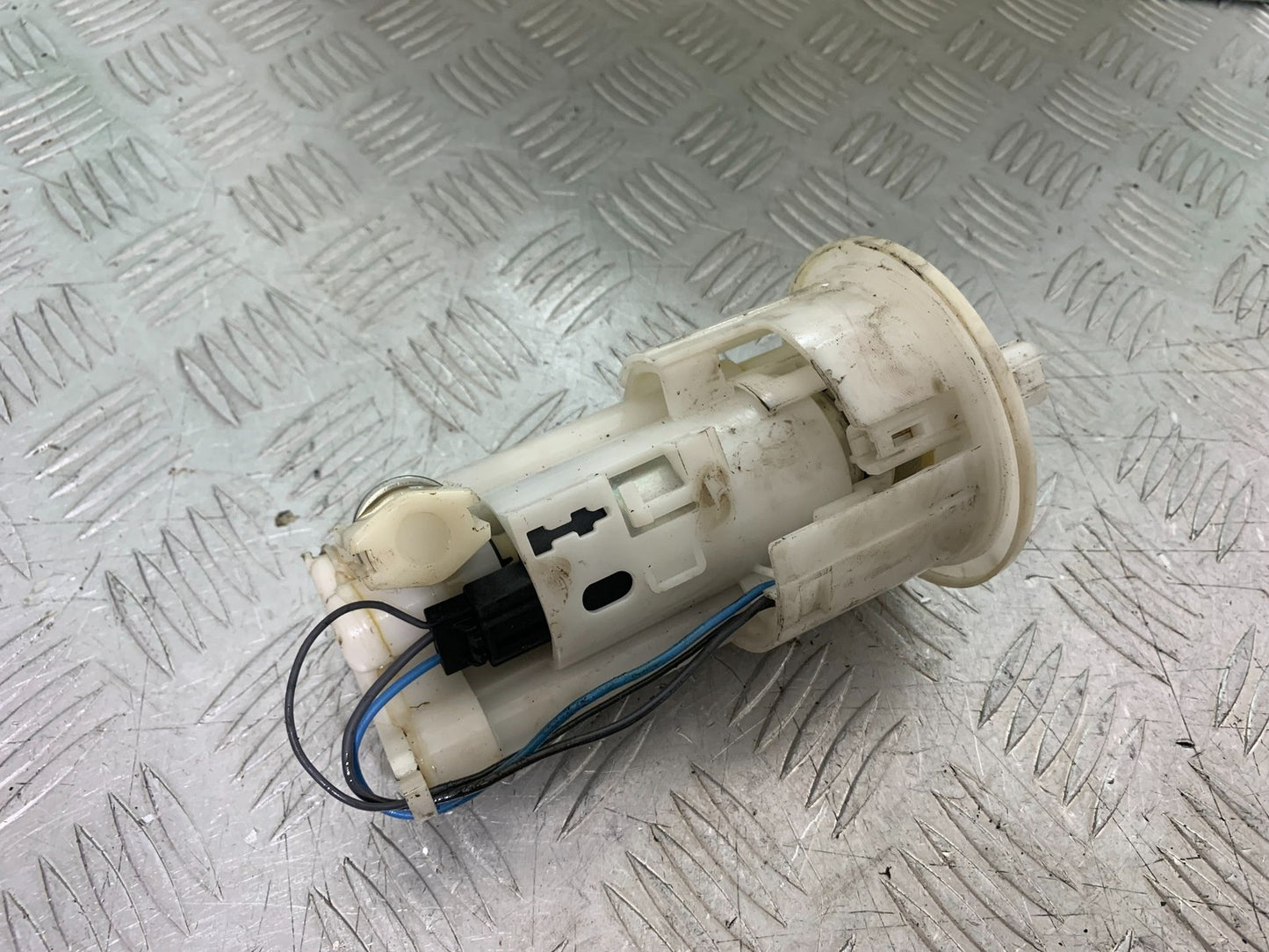 TRIUMPH 1050 SPRINT GT PETROL PUMP   YEAR 2010-2016 (CMB1250)
