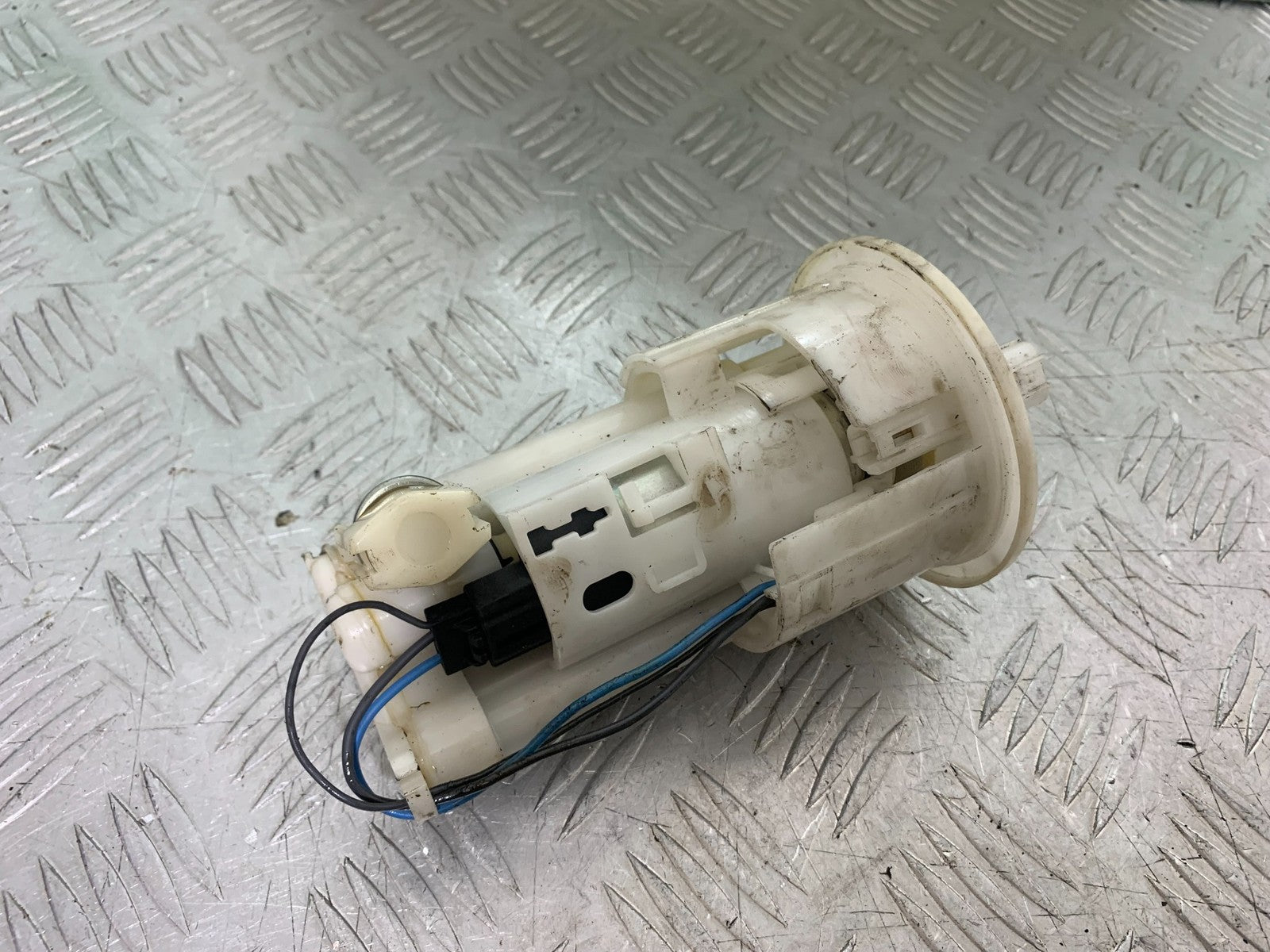 TRIUMPH 1050 SPRINT GT PETROL PUMP   YEAR 2010-2016 (CMB1250)