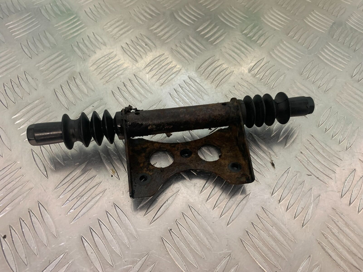 TRIUMPH 1050 SPRINT GT BRACKET YEAR 2010-2014 (STOCK 979)