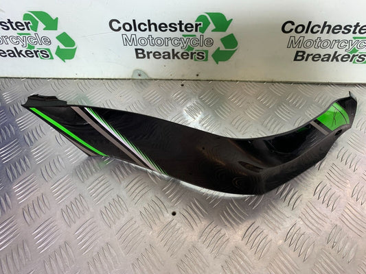 KAWASAKI ZX10R ZX 10R RIGHT TANK PANEL  YEAR 2016-2020 (CMB1015)