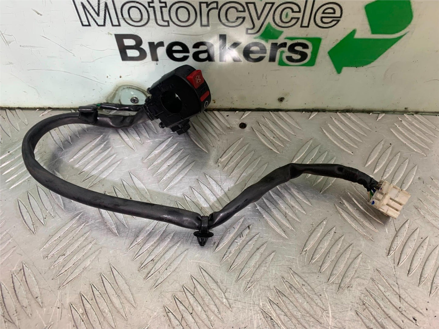 HONDA CBR1000 rr FIREBLADE RIGHT SWICH GEAR  2008-2011 (CMB1253)
