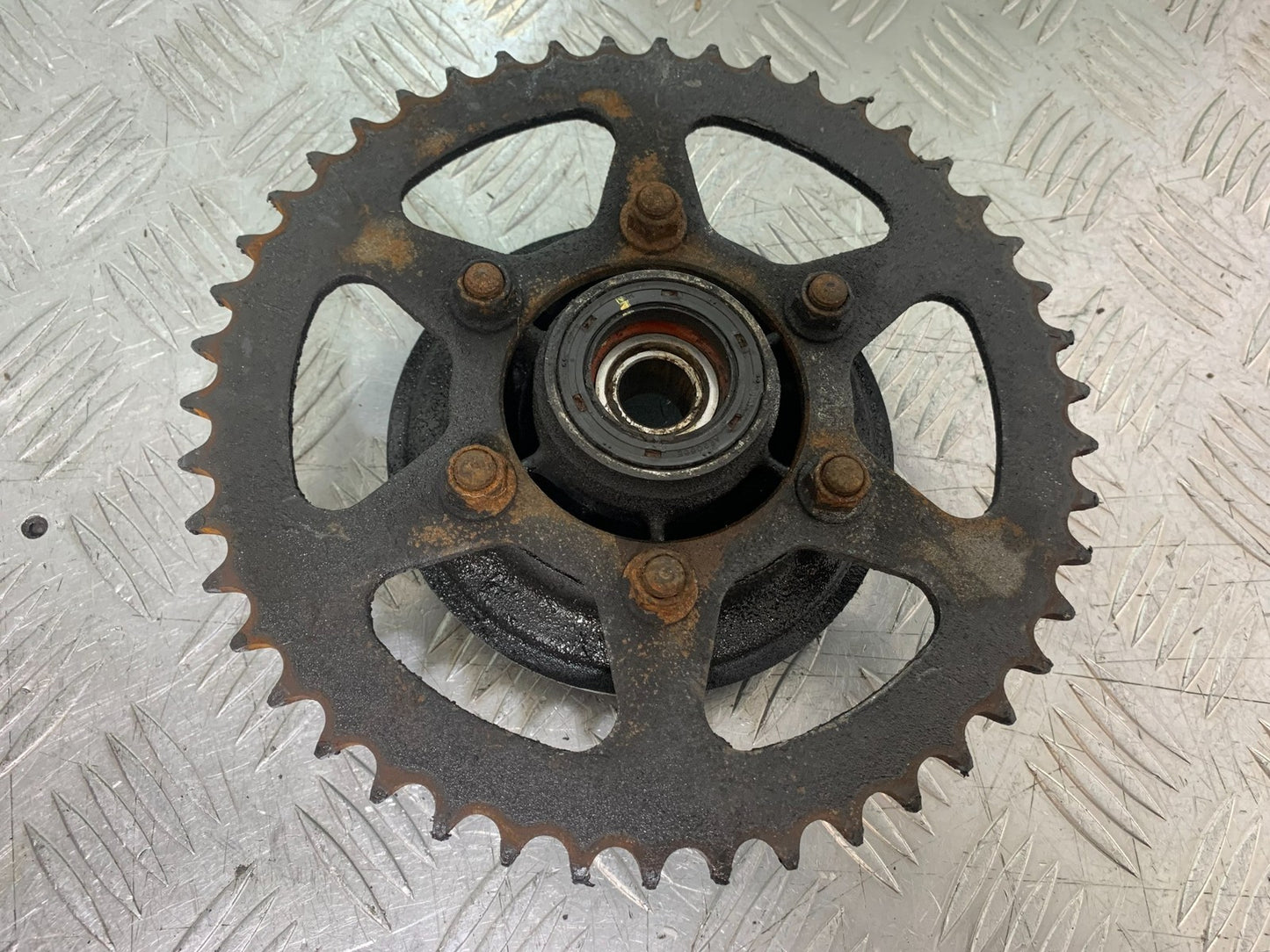 KAWASAKI 650 VERSYS SPROCKET CARRIER YEAR 2015-2018 (CMB1288)
