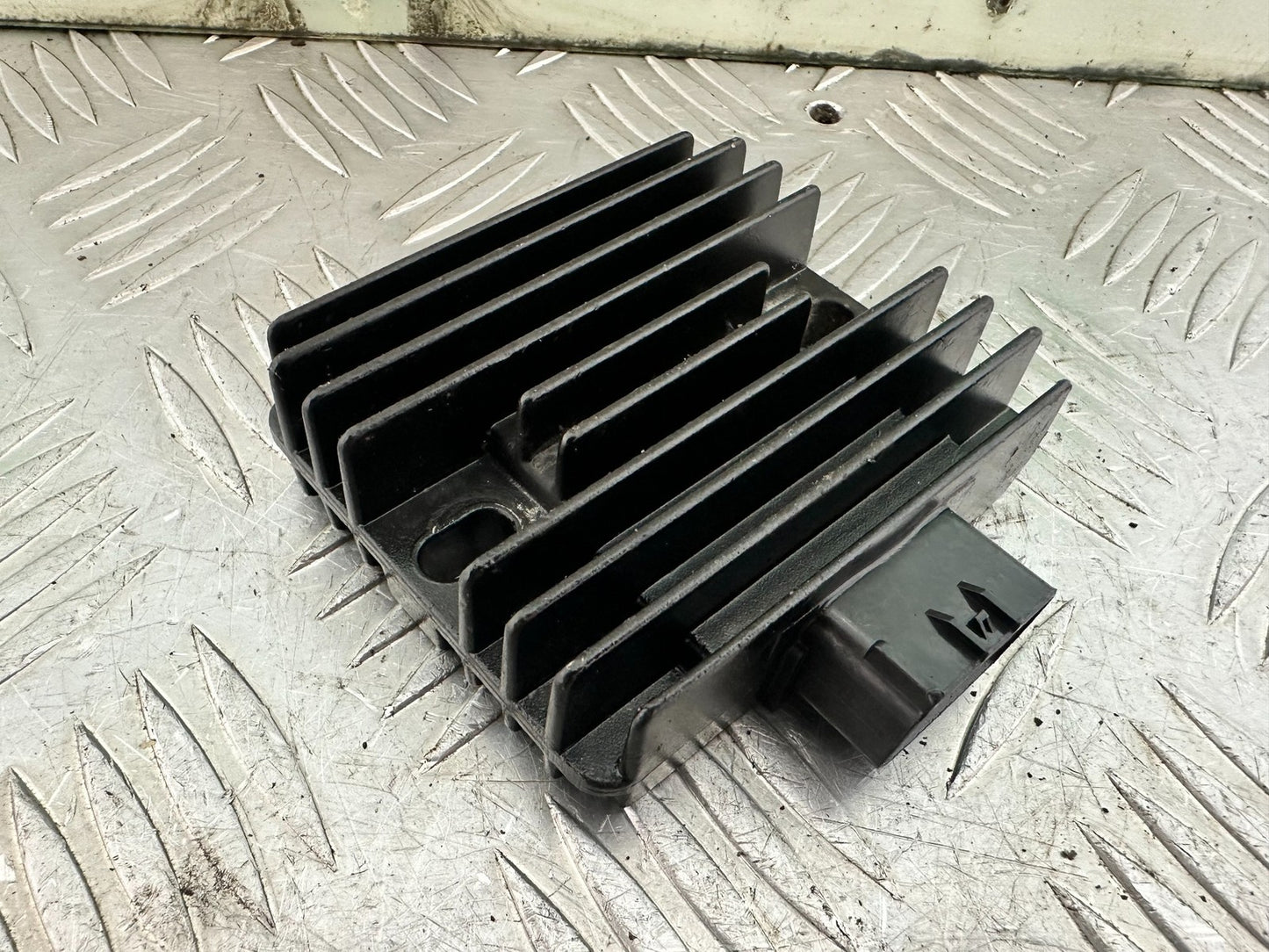 KAWASAKI ER6 F ER6F REGULATOR RECTIFIER YEAR 2005-2008 (CMB1178)