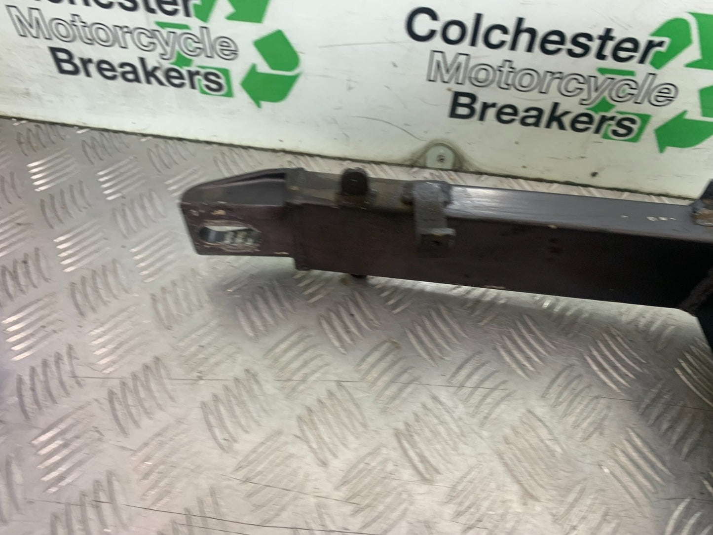 KAWASAKI ZX9R ZX9 C SWINGARM  YEAR 1998-99 (CMB1213)