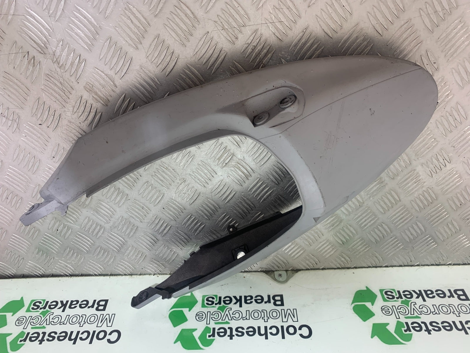 SUZUKI GSF650 GSF 650 TAIL PIECE  YEAR 2007-2009  (CMB1161)