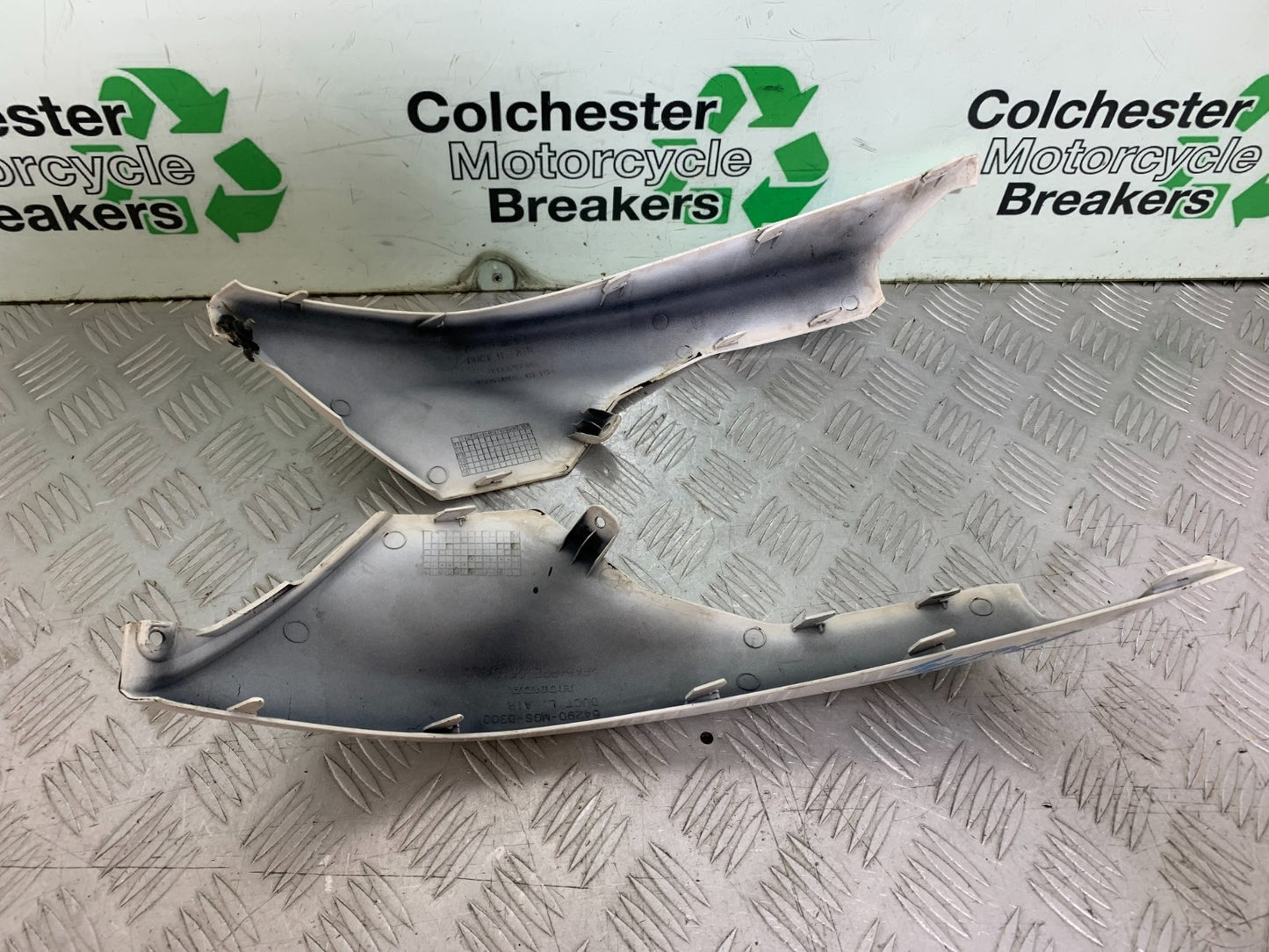 HONDA NC700 X LEFT AND RIGHT INFILLS YEAR 2012-2014 (CMB1327)
