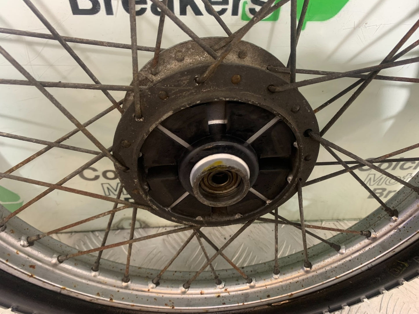 SUZUKI GP100 GP 100 REAR WHEEL  YEAR 1978-1988 (CMB1259)
