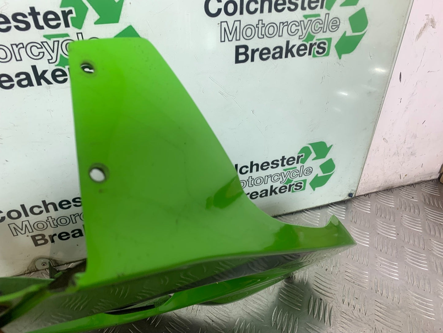 KAWASAKI ZX9R ZX9 E1 LEFT MIDDLE FAIRING PANEL YEAR 2000-01 (CMB1171)