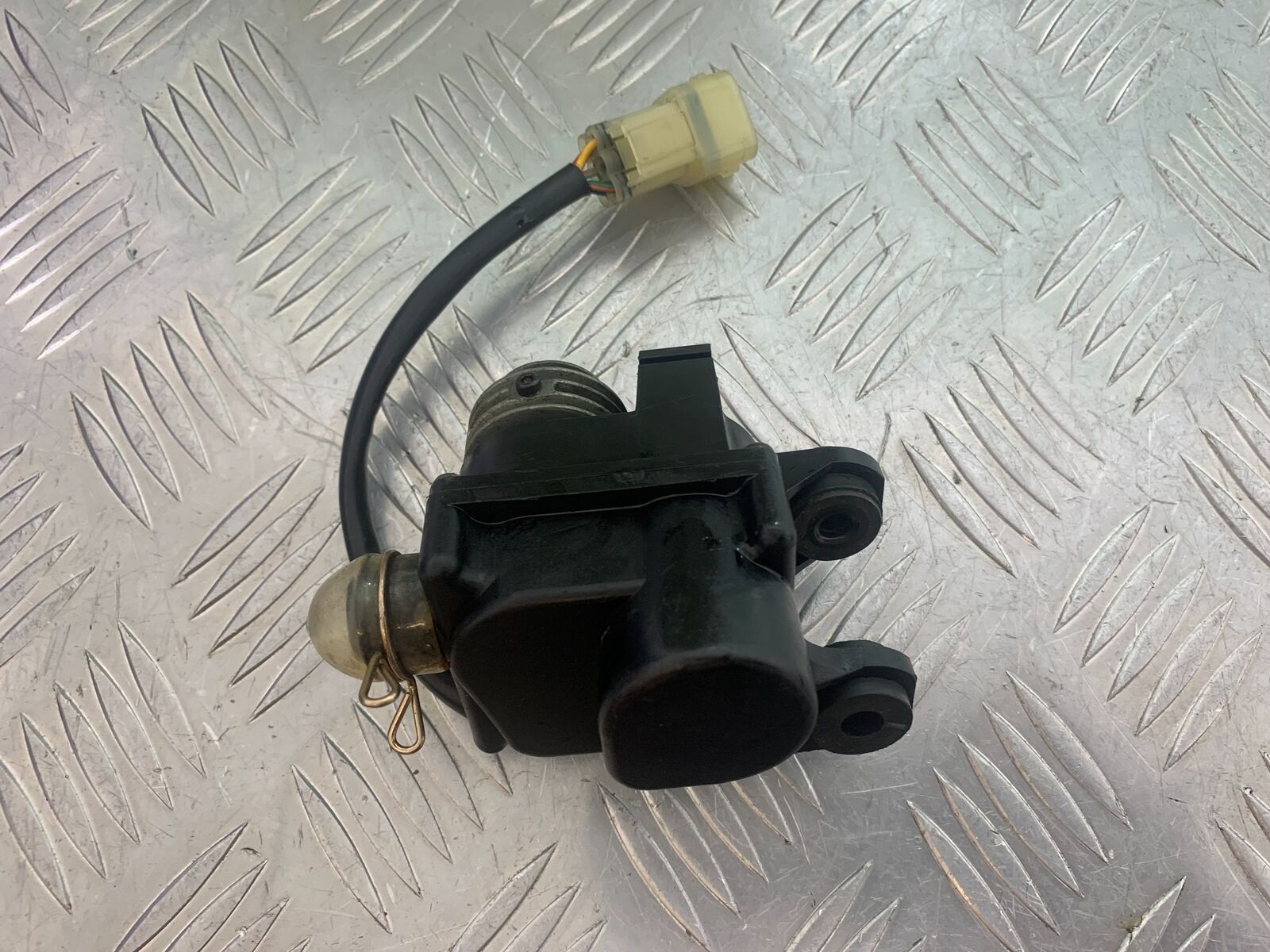 HONDA CBR 929 RRY FIREBLADE EXHAUST SERVO MOTOR YEAR 2000-01 (CMB1026)