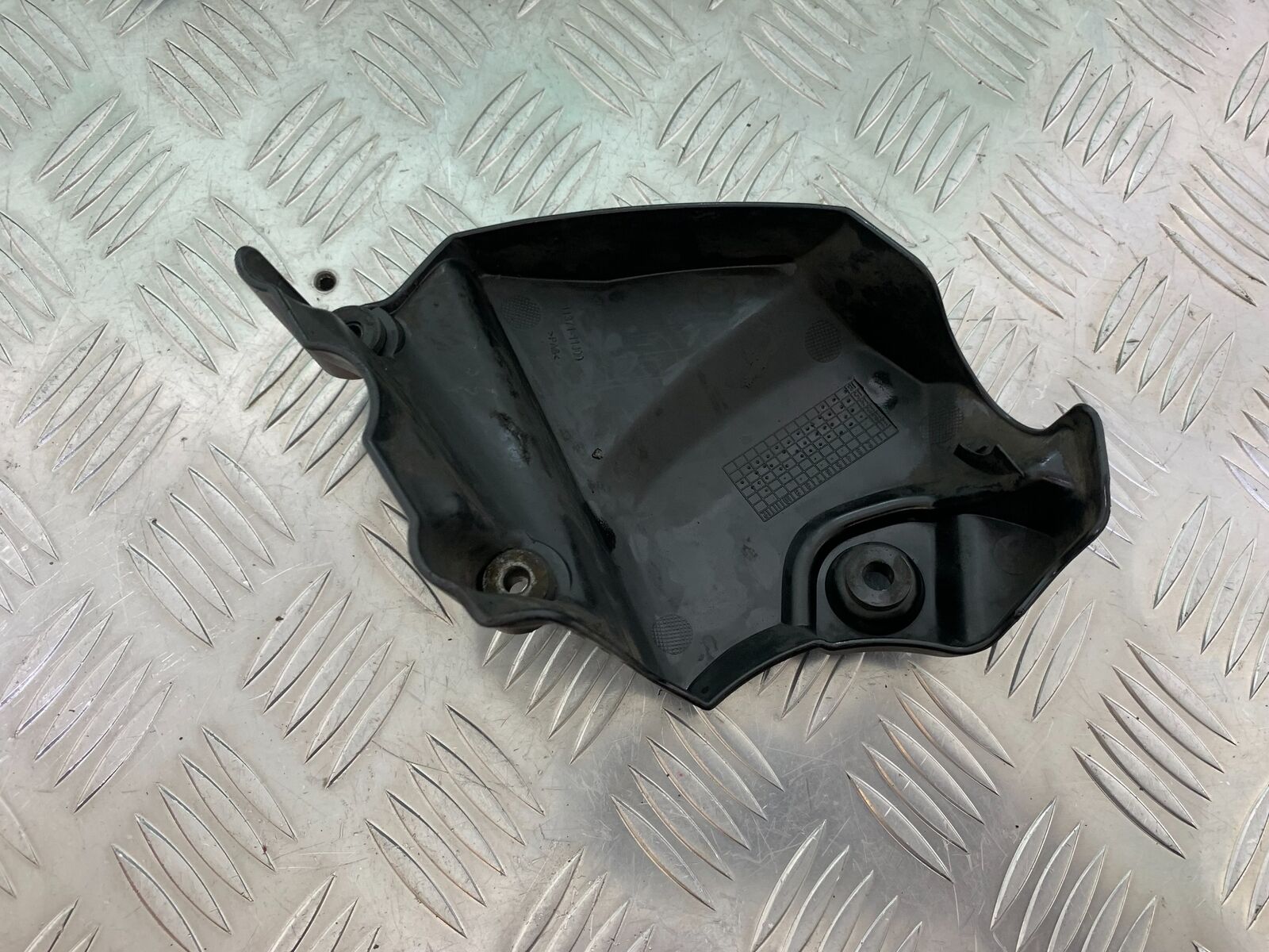 SUZUKI DL 650 V-STROM SPROCKET COVER YEAR 2016 (STOCK 996)