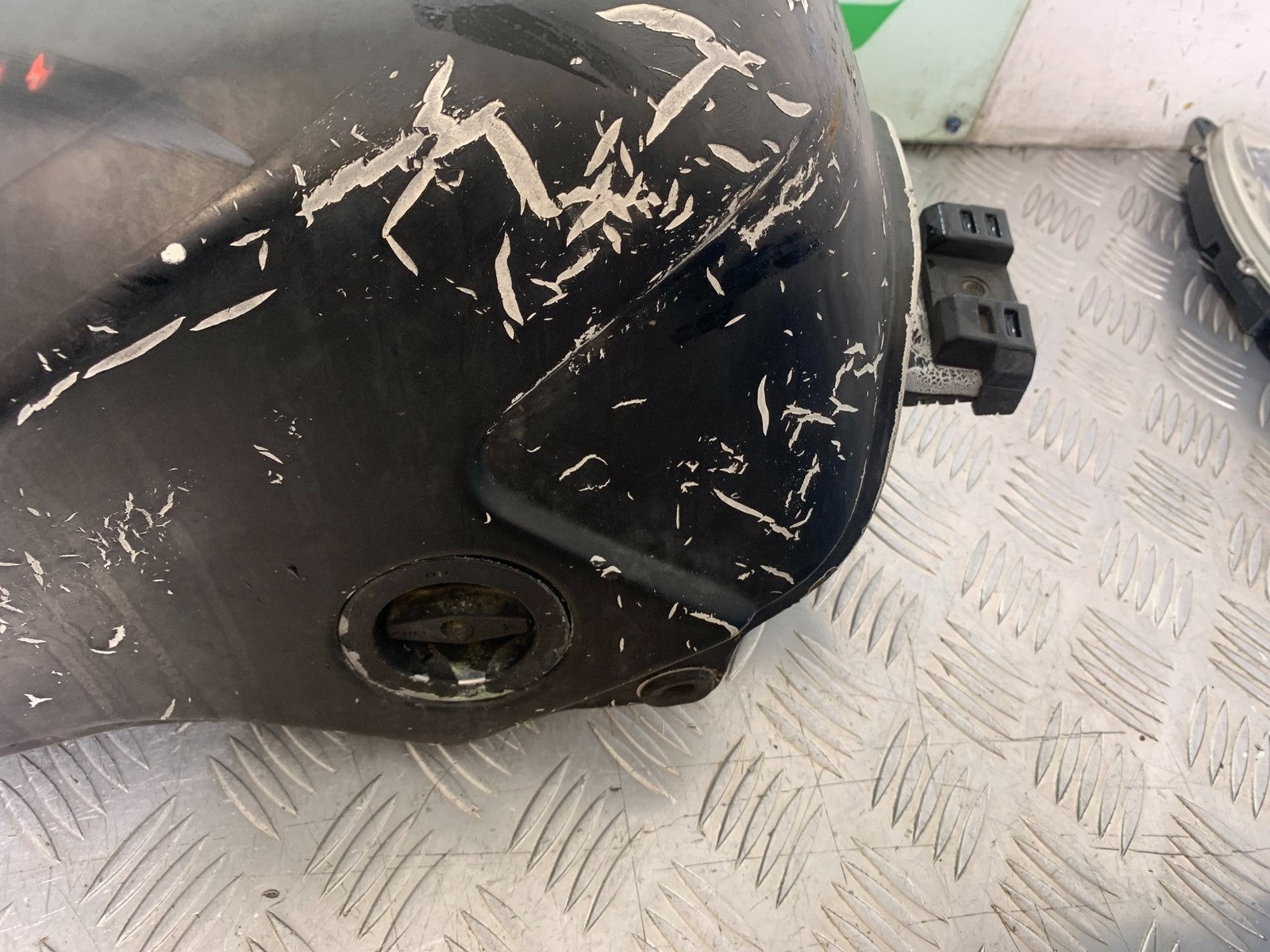 HONDA VF500 VF 500 PETROL TANK  YEAR 1985-1987