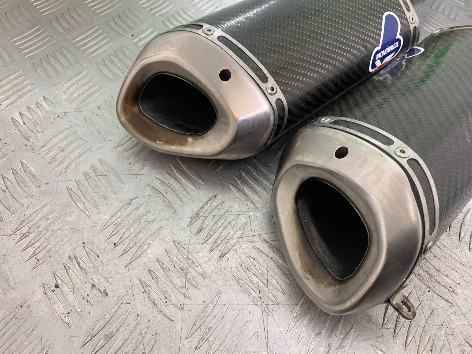 DUCATI 1198 S TERMIGNONI CARBON SILENCERS YEAR 2009-2011 (CMB1219)