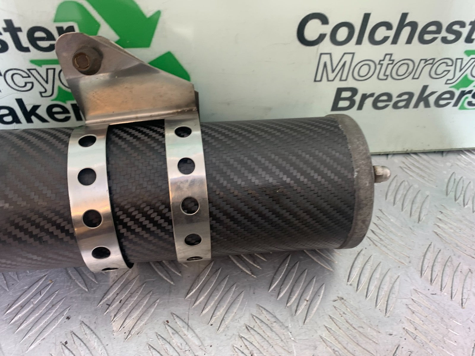 YAMAHA YZF1000 THUNDERACE RENEGADE CARBON SILENCER   YEAR 1997-2000 (CMB1204)
