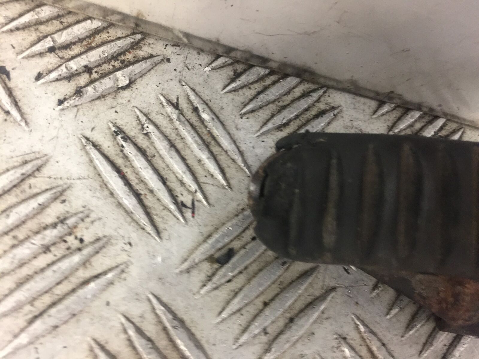 HONDA NX650 NX 650 DOMINATOR LEFT PEG YEAR 2000 (STOCK 354)