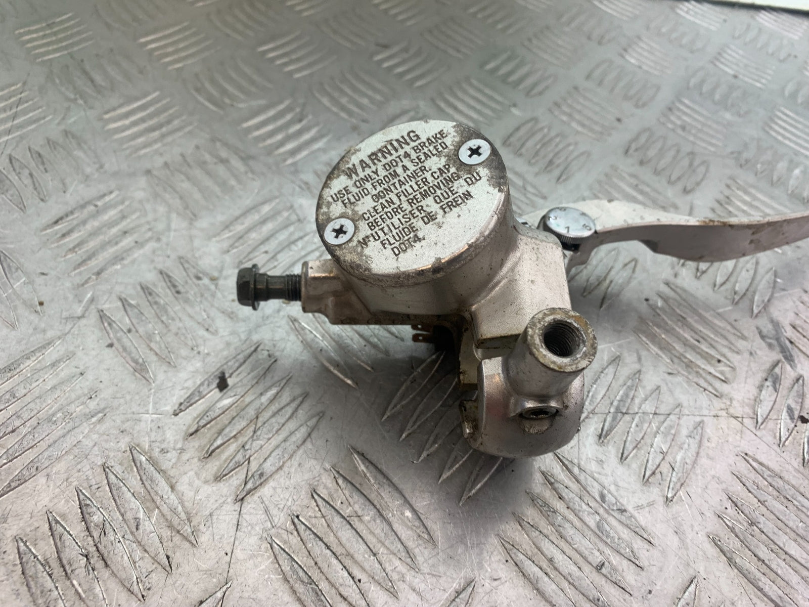 KAWASAKI VN1500 CLASSIC FRONT BRAKE MASTER CYLINDER  YEAR 1999 -2006 (CMB1166)