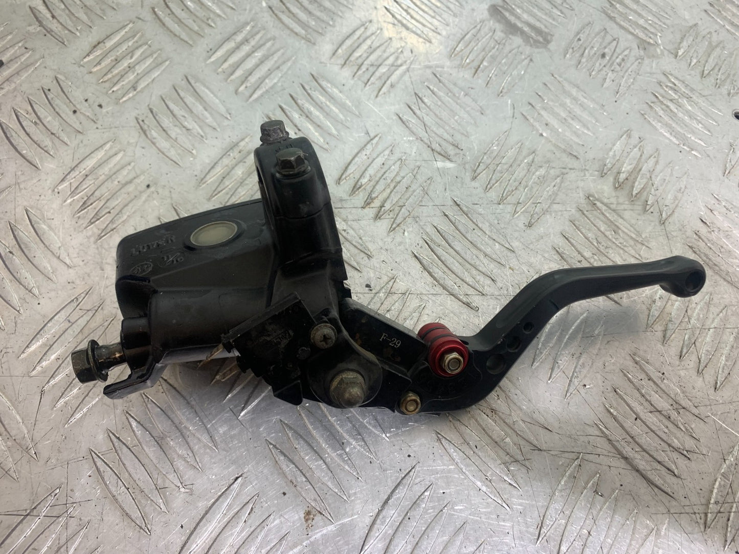 HONDA CBR600 CBR 600 RR FRONT BRAKE MASTER CYLINDER   YEAR 2003-2004 CMB1173)