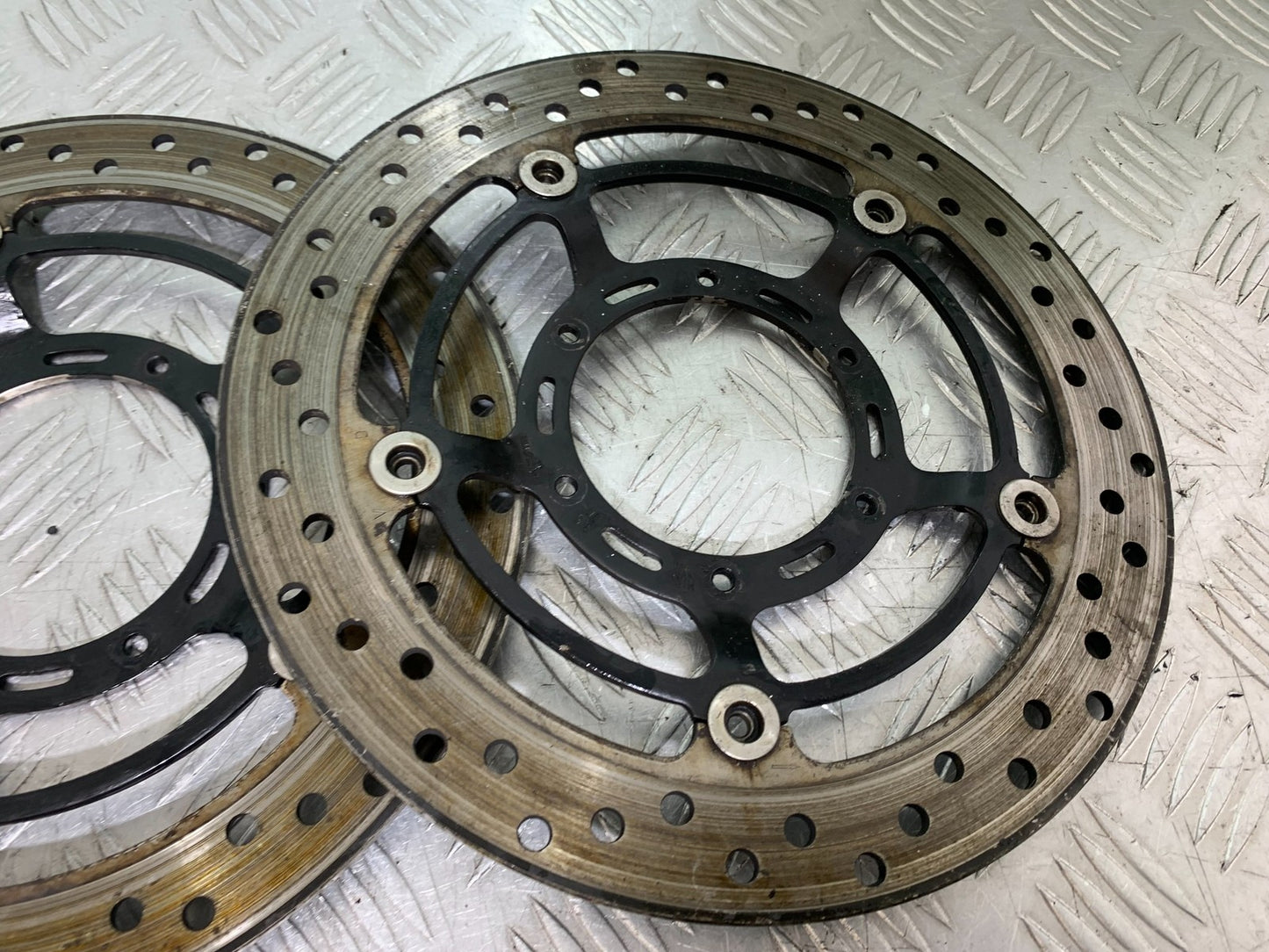 HONDA CBF600 CBF 600 FRONT BRAKE DISCS  YEAR 2004 -07 (CMB1247)