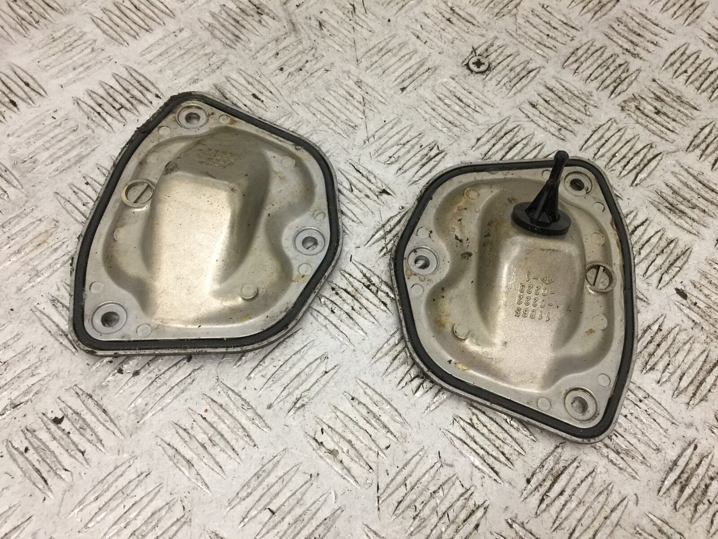 KAWASAKI ZZR1400 ZZR 1400 AIRBOX COVERS YEAR 2011 (STOCK 802)