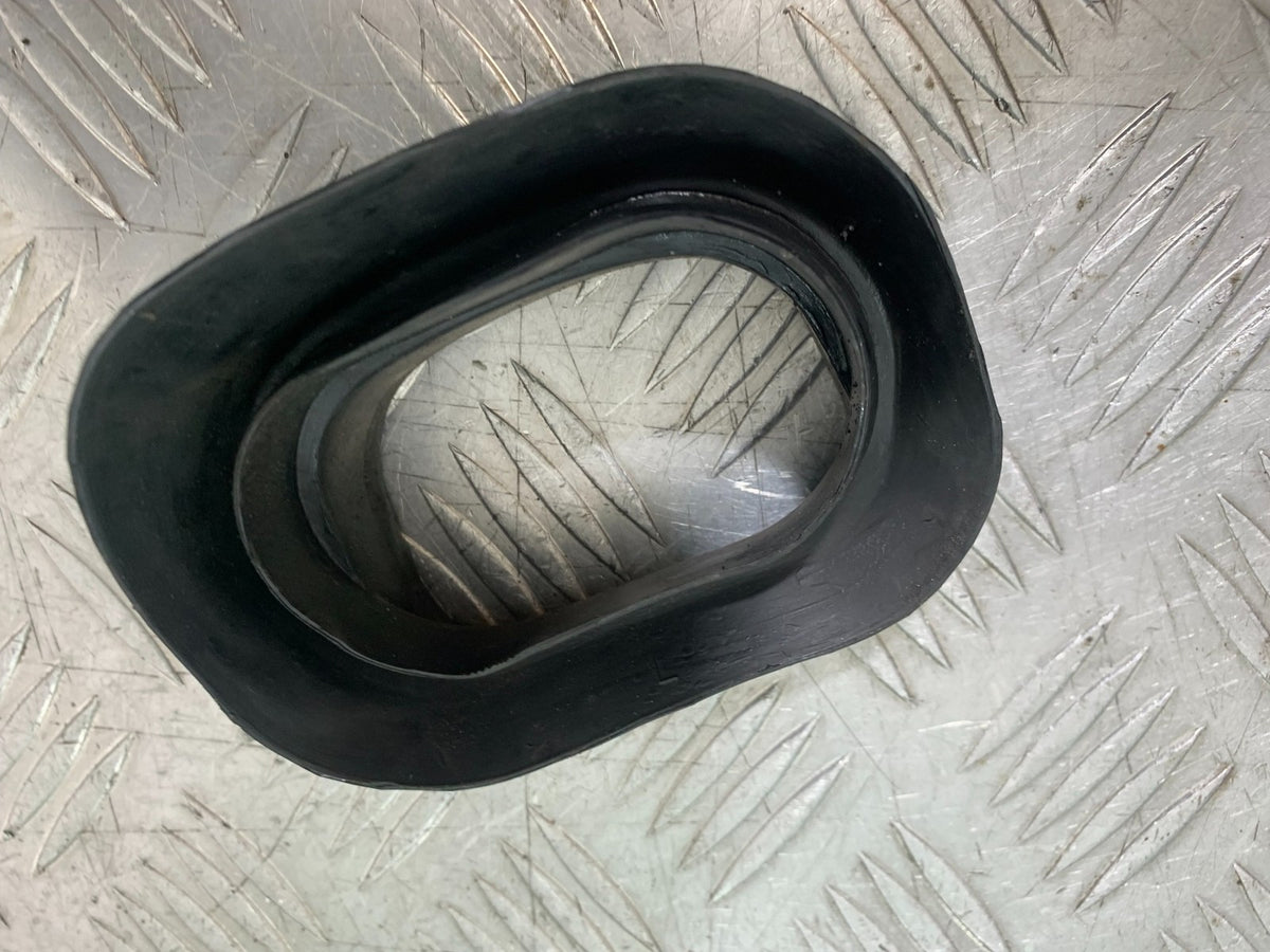 SUZUKI GSXR600 GSXR 600 SRAD 1 X AIR TUBE RUBBER  YEAR 1997-2000 (CMB1276)
