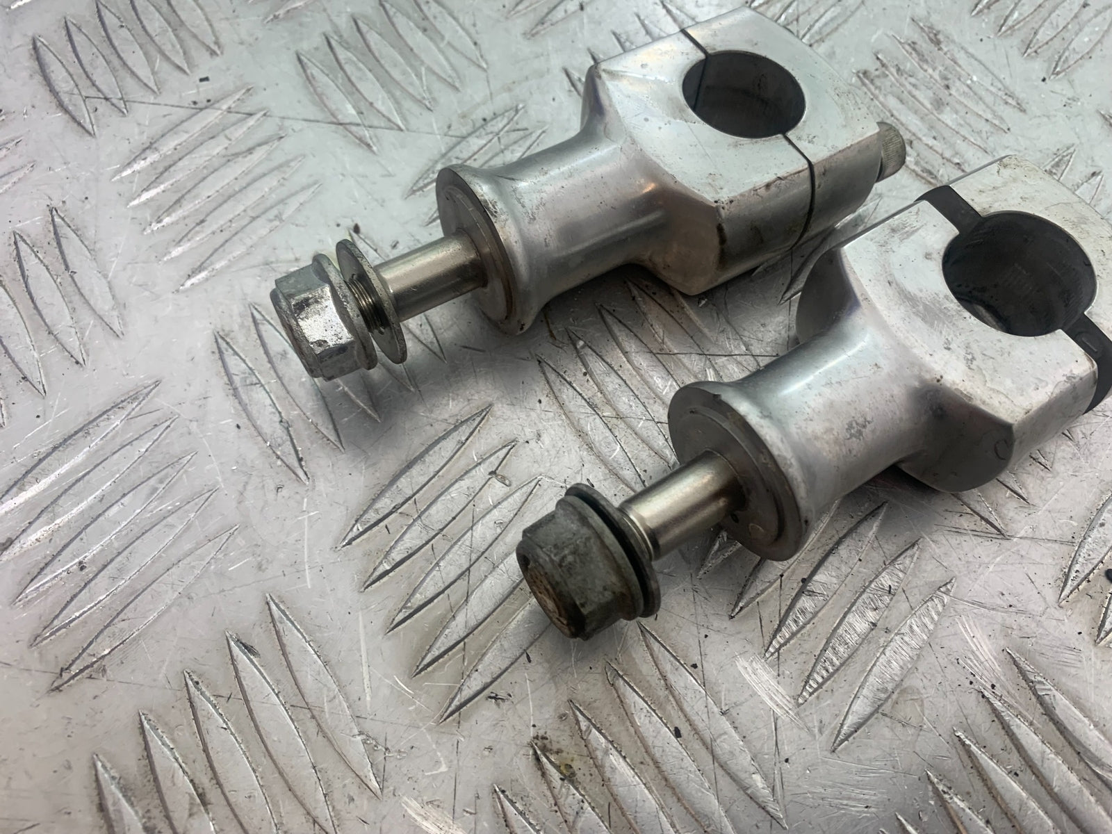 HONDA VTX1300 S-6  HANDLEBAR RISERS YEAR 2004-09 (CMB1159)