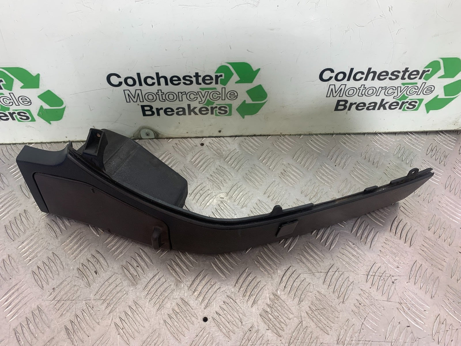 HONDA ST1100 PAN EUROPEAN LEFT SIDE TRIM AND LID   YEAR 1993-2001 (CMB1195)