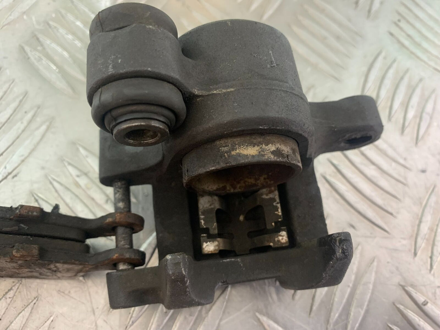 HONDA CBR600 CBR 600 F2 REAR CALIPER  YEAR 1991-1994(CMB1133)