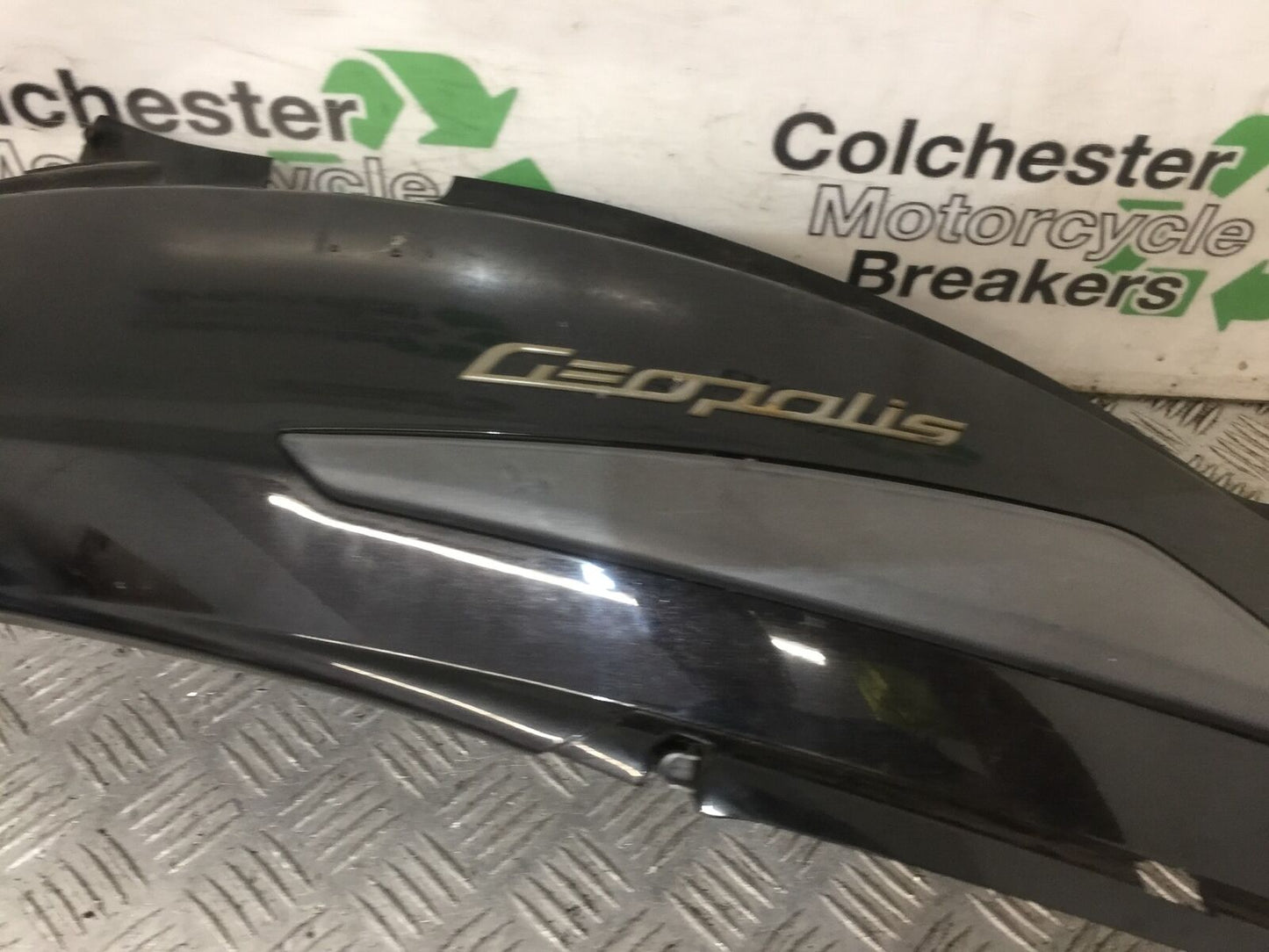 PEUGEOT GEOPOLIS 125 LEFT SEAT PANEL  YEAR 2011  (STOCK 887)