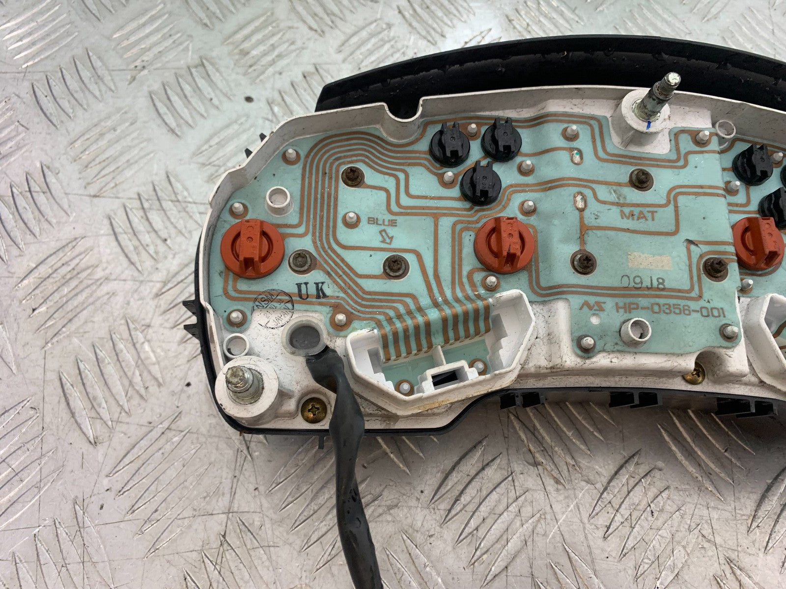 HONDA CBR1100 BLACKBIRD CLOCKS SPEEDO DASH   YEAR 1999-2005 (CMB1232)