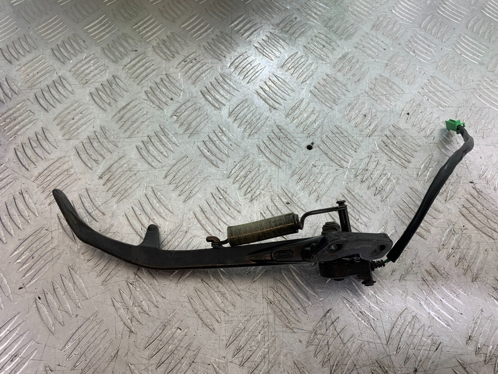 HONDA VFR800 VFR 800 V-TEC SIDE STAND AND BRACKET YEAR 2002 -09 (CMB1296)