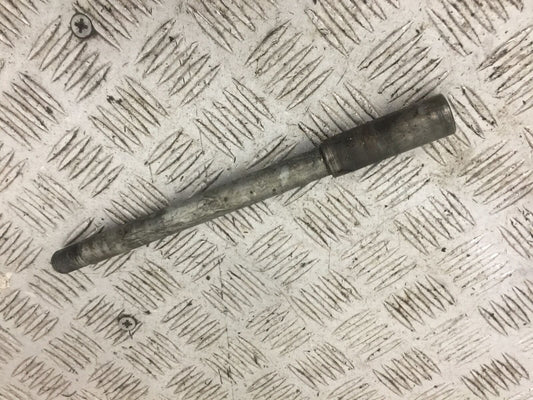 SUZUKI SV650 SV 650 FRONT WHEEL SPINDLE  YEAR 2004 (STOCK 791)