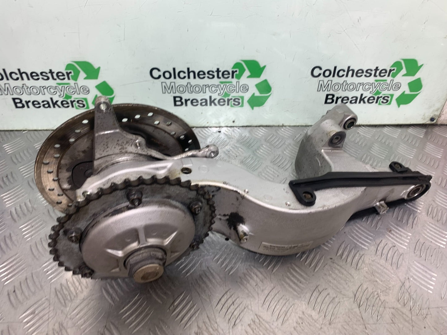 HONDA VFR800 PRE V-TEC SWINGARM  YEAR 1998-2001 (CMB1233)