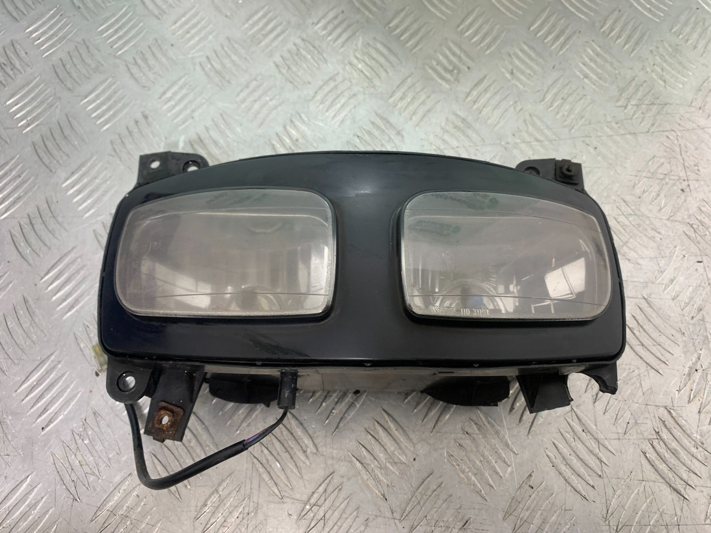 YAMAHA FZS600 FAZER 600 HEADLIGHT YEAR 1998-2001 (CMB1267)