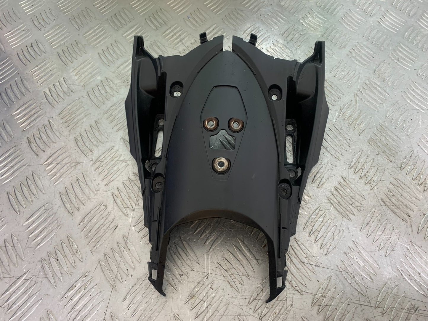 HONDA CBR1000 rr FIREBLADE UNDERTRAY  YEAR 2012-2016 (CMB1198)