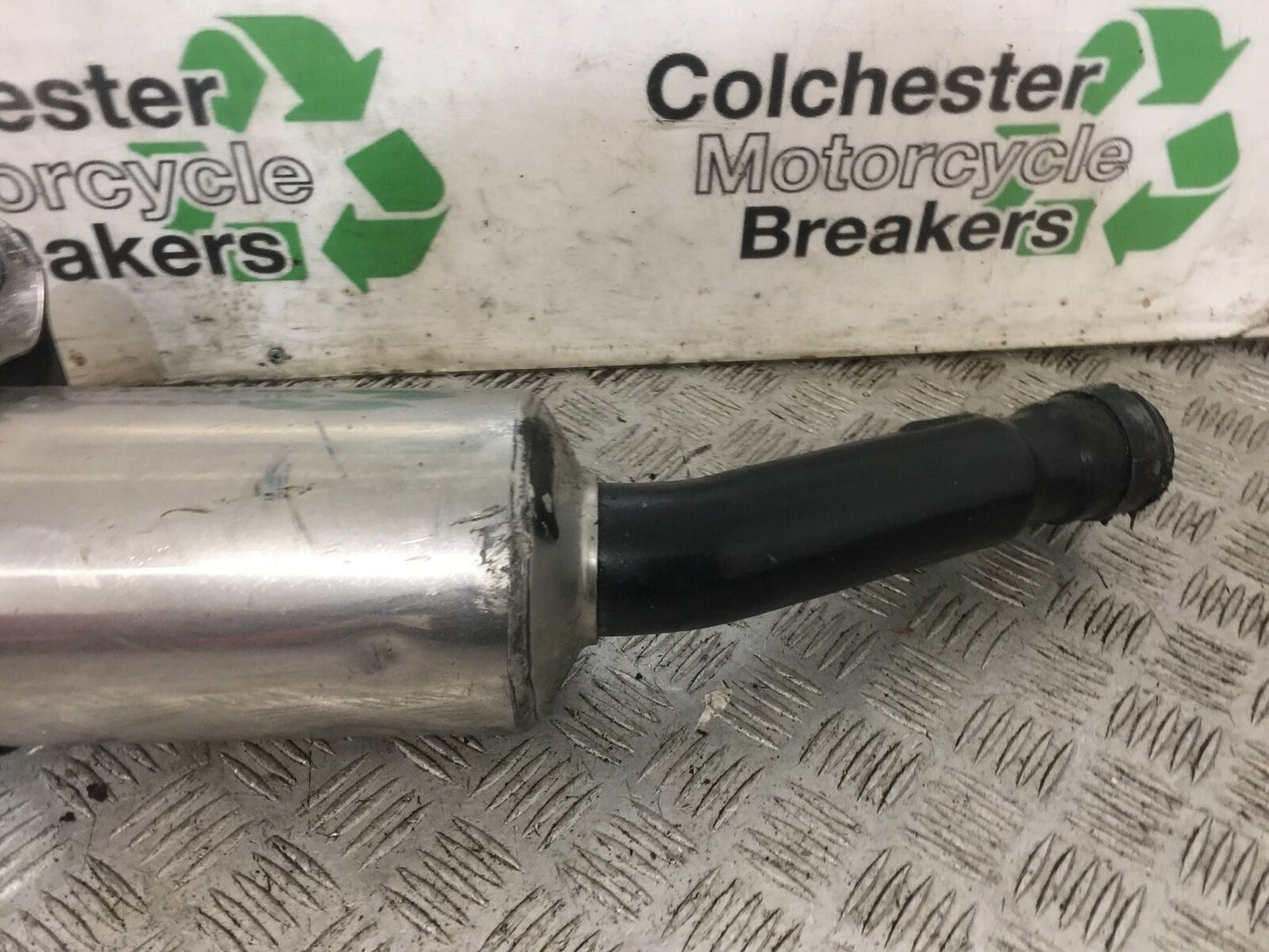 YAMAHA FZS600 FAZER 600 SILENCER  YEAR 2002-03  (STOCK 790)