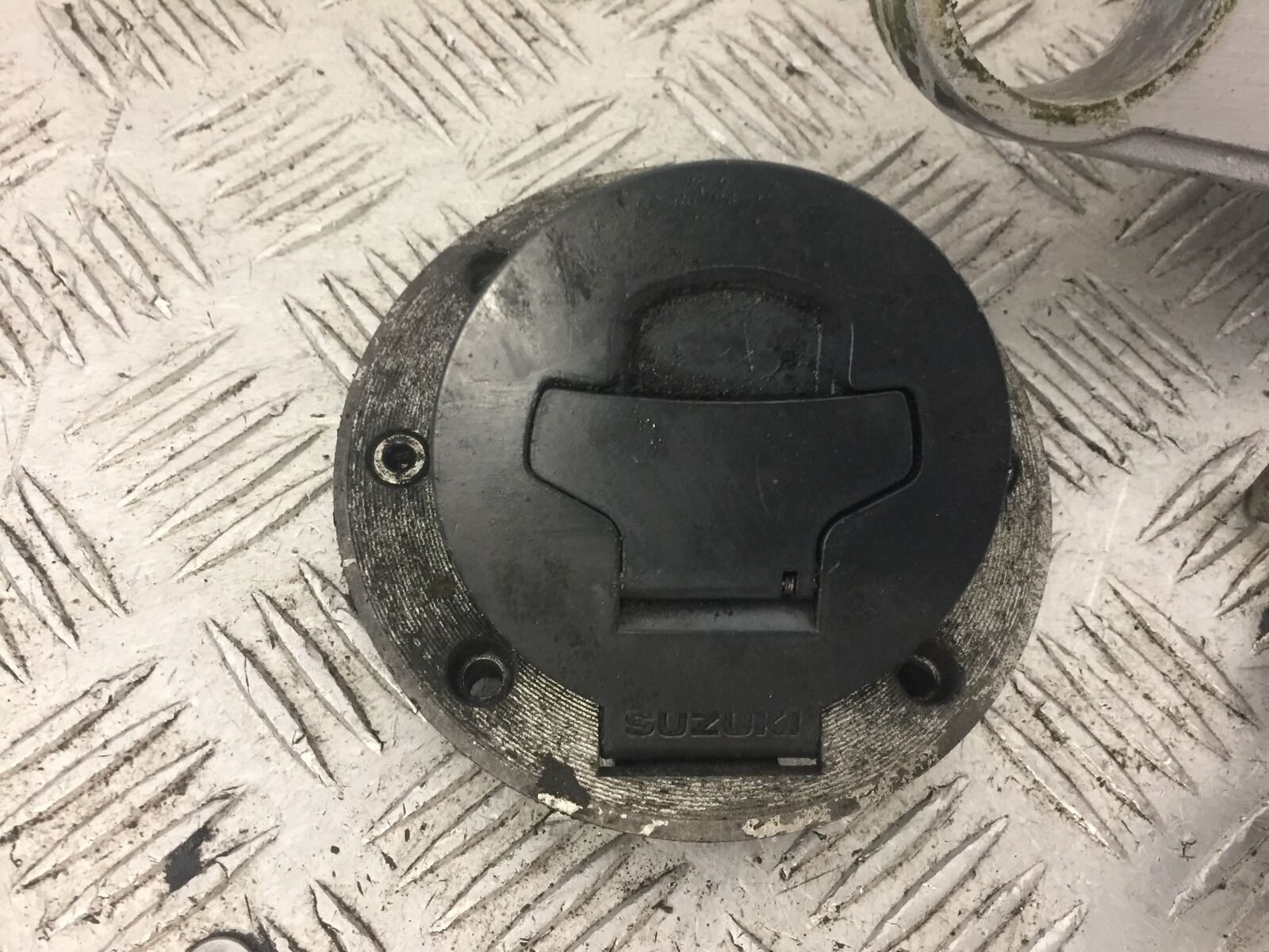SUZUKI SV650 SV 650 LOCKS AND KEY  YEAR 1999 (STOCK 681)