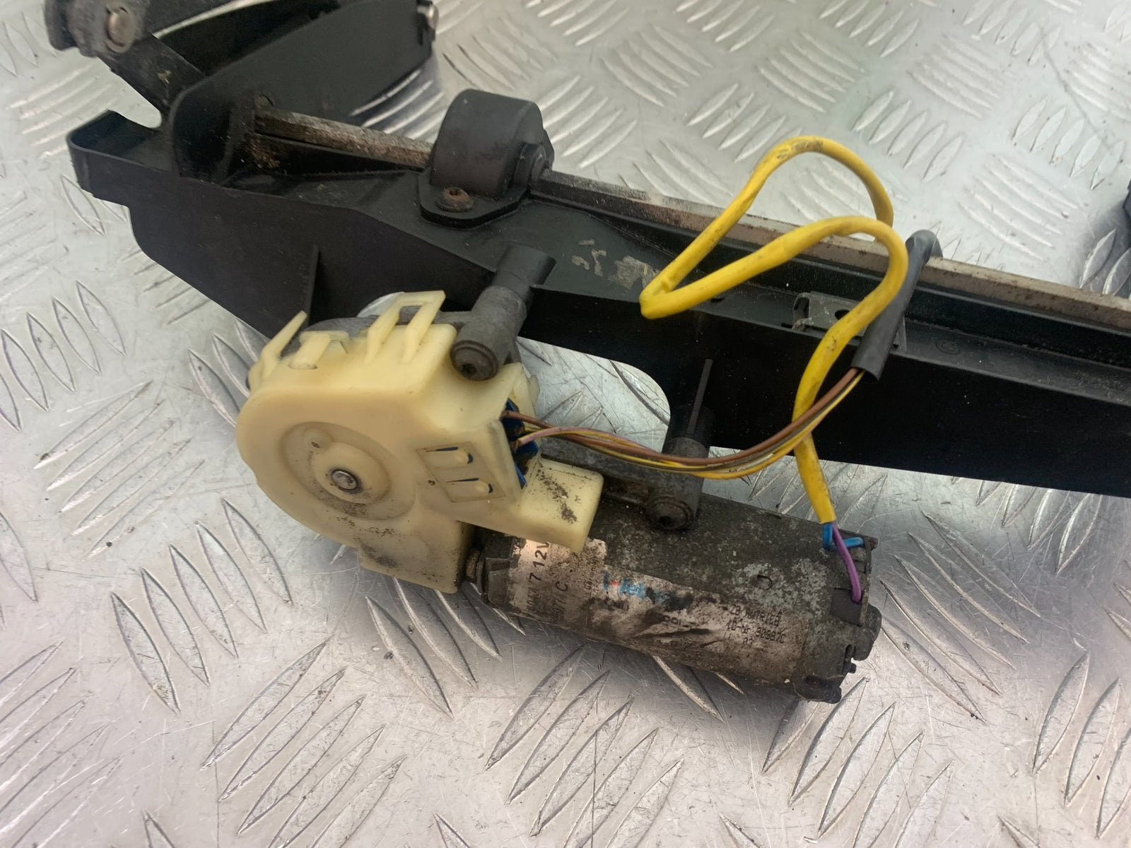 BMW K1200 K 1200 LT SCREEN MOTOR    YEAR 1999-07 (CMB1138)