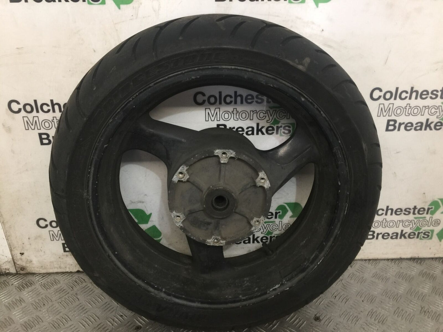 HONDA CBR1100 BLACKBIRD REAR WHEEL  YEAR 1996-1998 (STOCK 862)