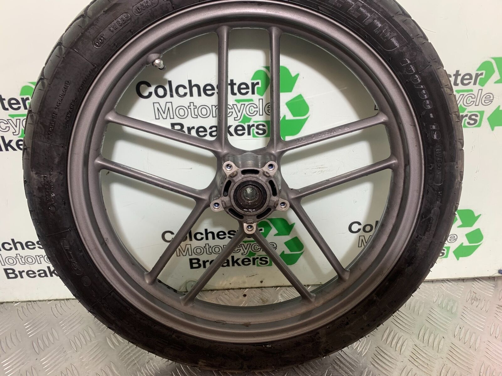 TRIUMPH TIGER 800 FRONT WHEEL   YEAR 2011-2014 (CMB1113)