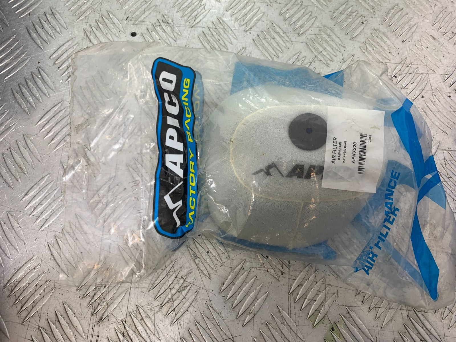 KAWASAKI KX250 KX 250 AIR FILTER  (NEW)  YEAR 2003