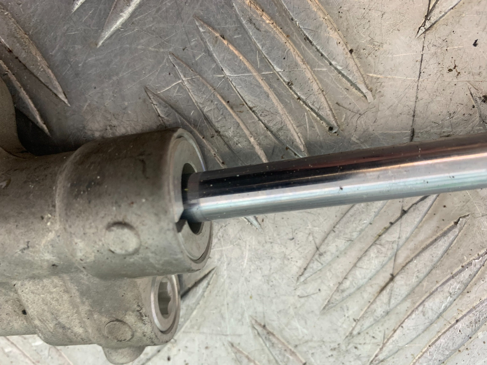 YAMAHA YZF R1 STEERING DAMPER   YEAR 2004-2006 (CMB1155)
