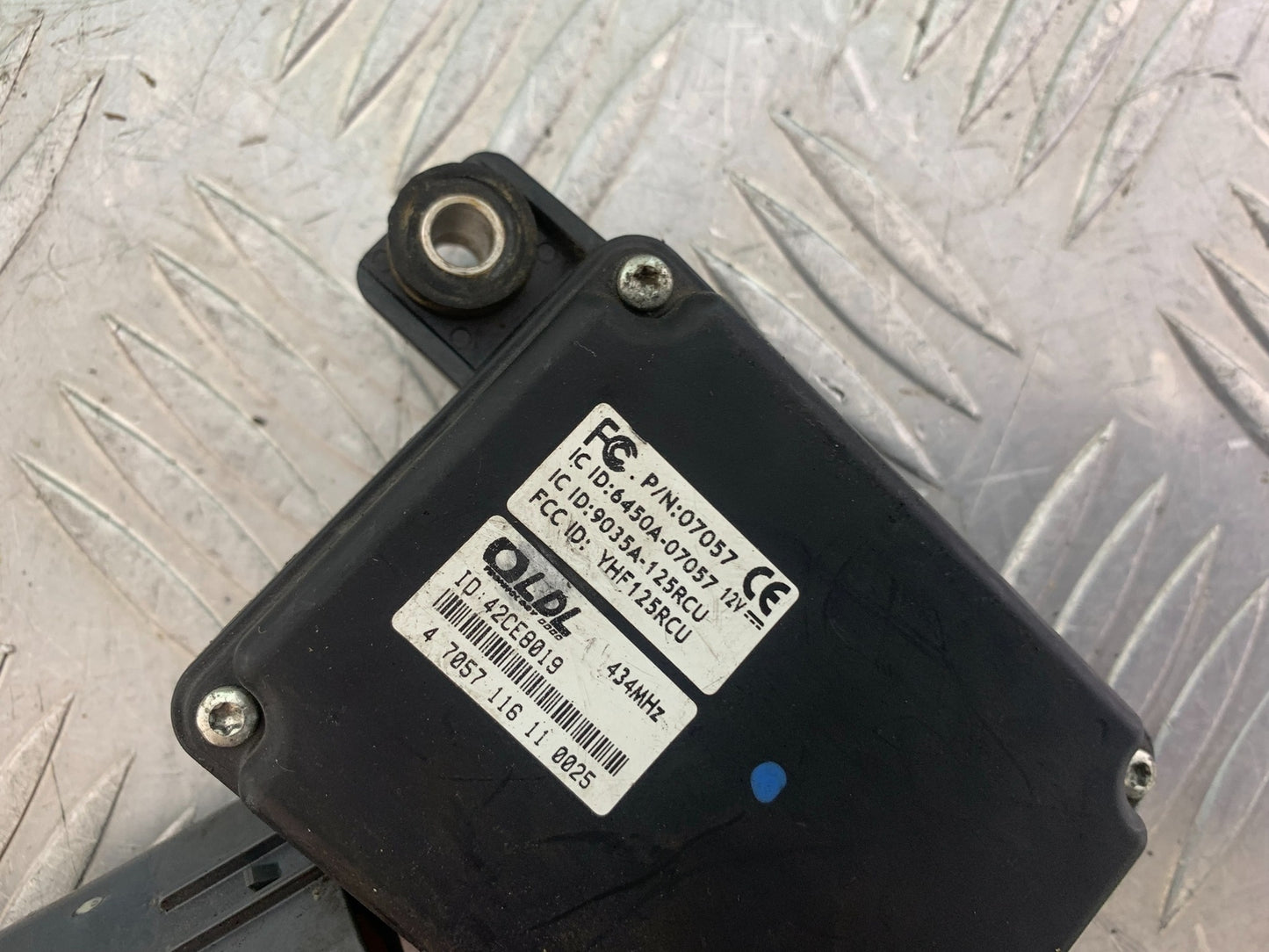 TRIUMPH TIGER 800 ECU LOCKS KEYS (NON ABS)  YEAR 2011-2013  (CMB1113)