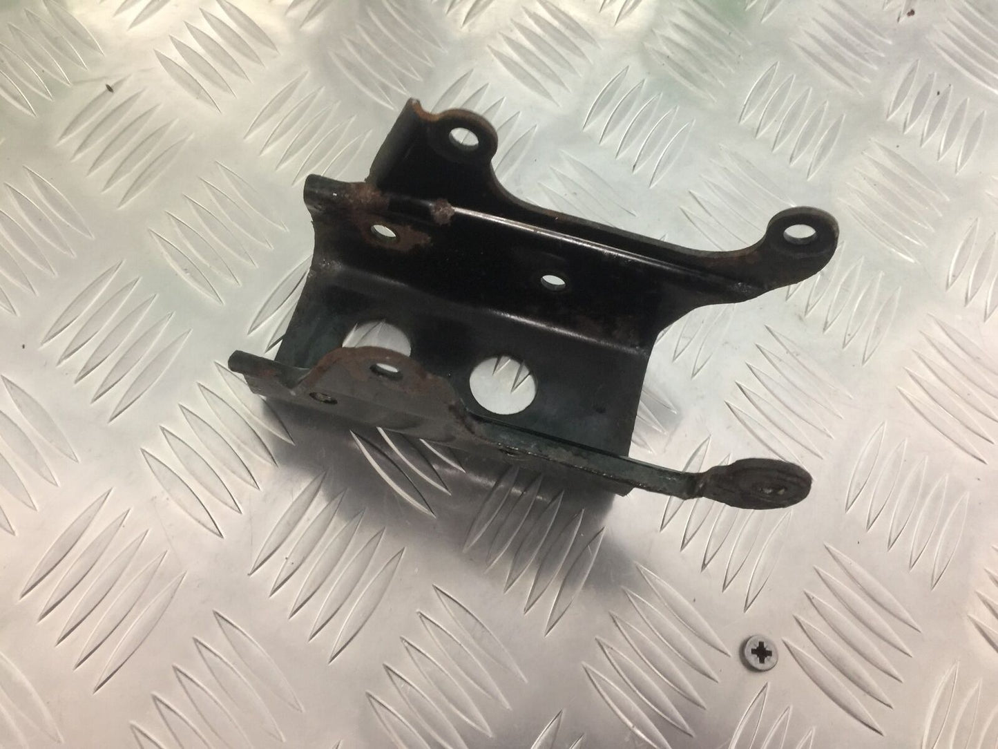 SINNIS TERRAIN 125 ENGINE BRACKET   YEAR 2020 (STOCK 921)