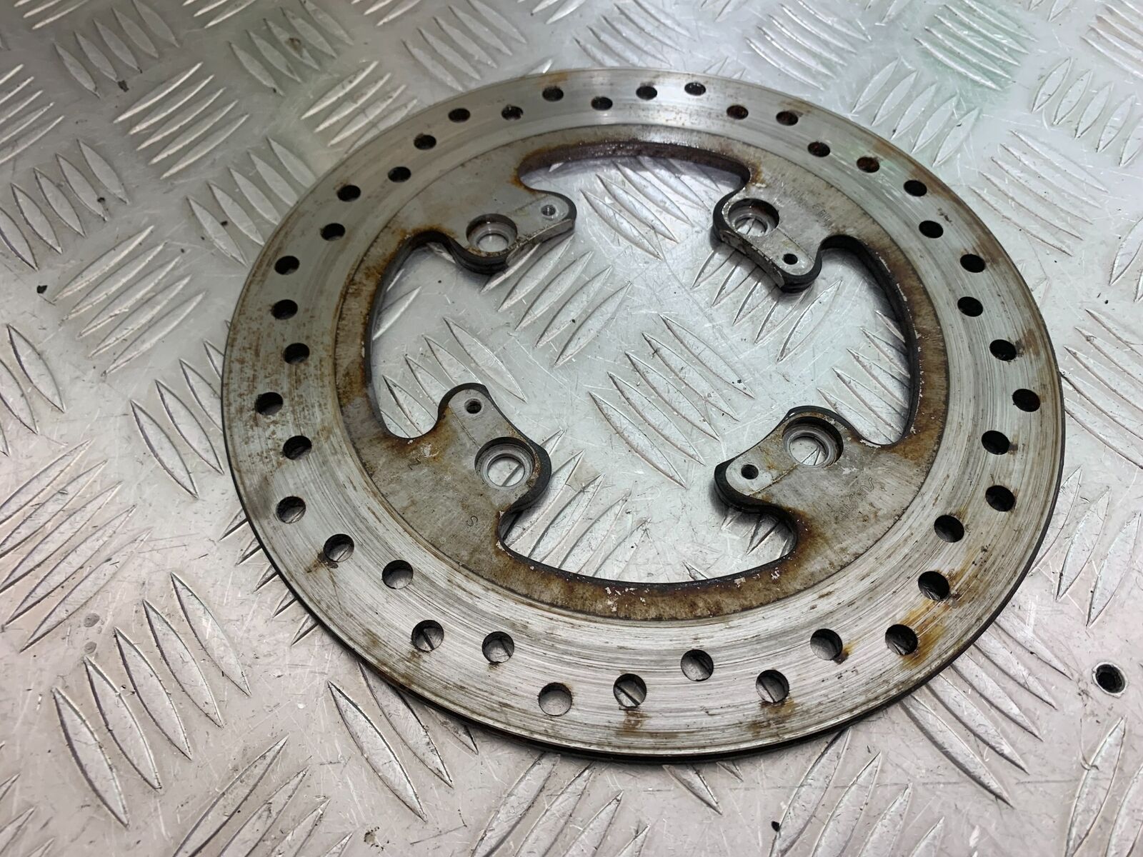 TRIUMPH TIGER 800 REAR BRAKE DISC  YEAR 2011-2014 (CMB1113)