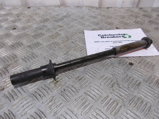 YAMAHA XP500 XP 500 TMAX T-MAX REAR WHEEL SPINDLE YEAR 2002