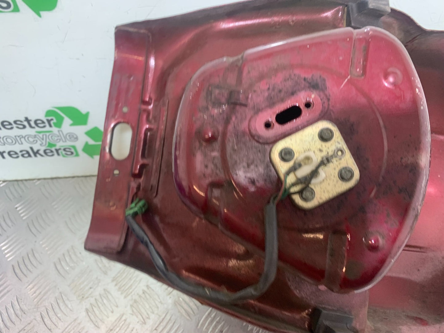 YAMAHA XJ900 XJ 900 DIVERSION PETROL TANK YEAR 1994-2002(CMB1292)