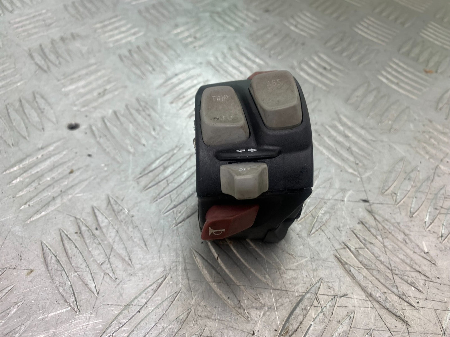 BMW R1200 R 1200 GS LEFT SWITCH GEAR  YEAR 2013-2016 (CMB1257)