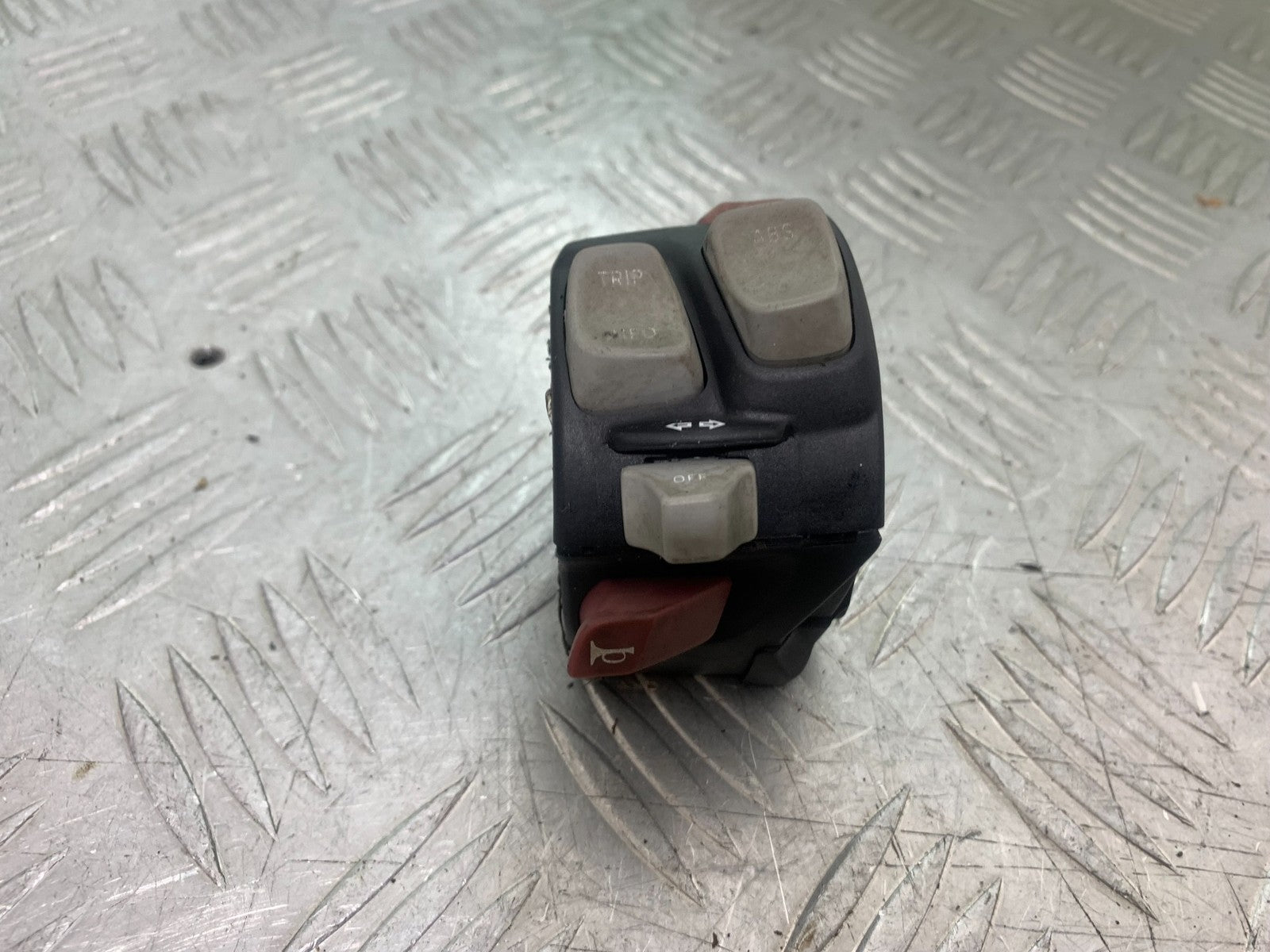 BMW R1200 R 1200 GS LEFT SWITCH GEAR  YEAR 2013-2016 (CMB1257)