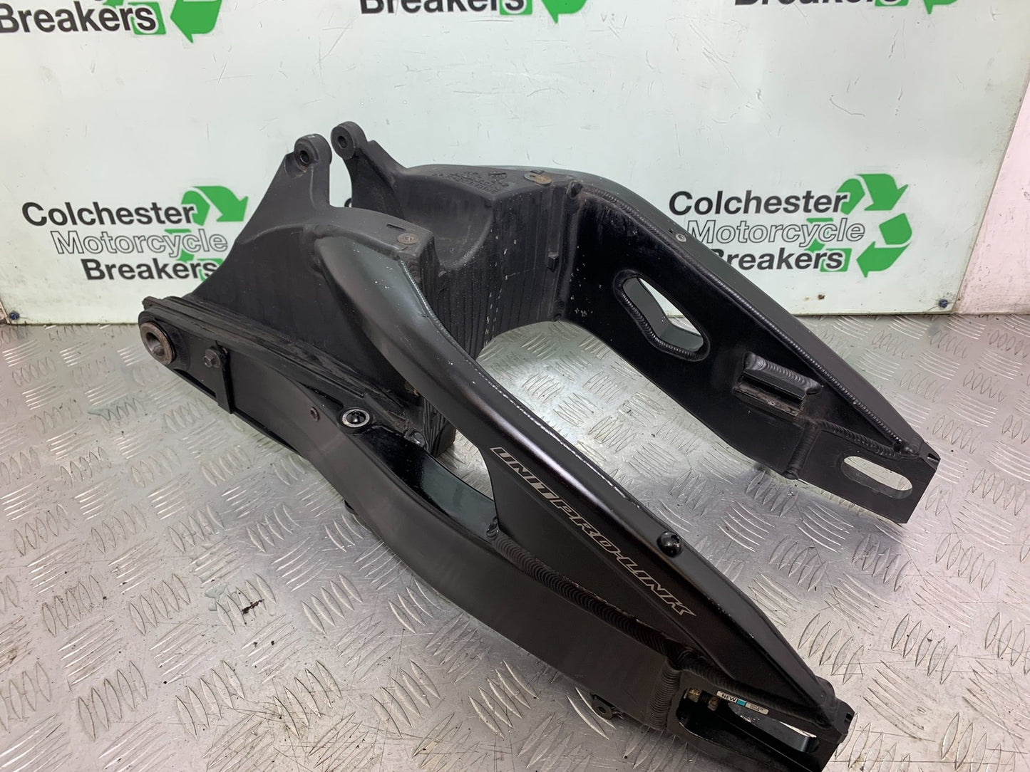 HONDA CBR1000 RR CBR1000RR FIREBLADE SWINGARM 2008-2011 (CMB1179)