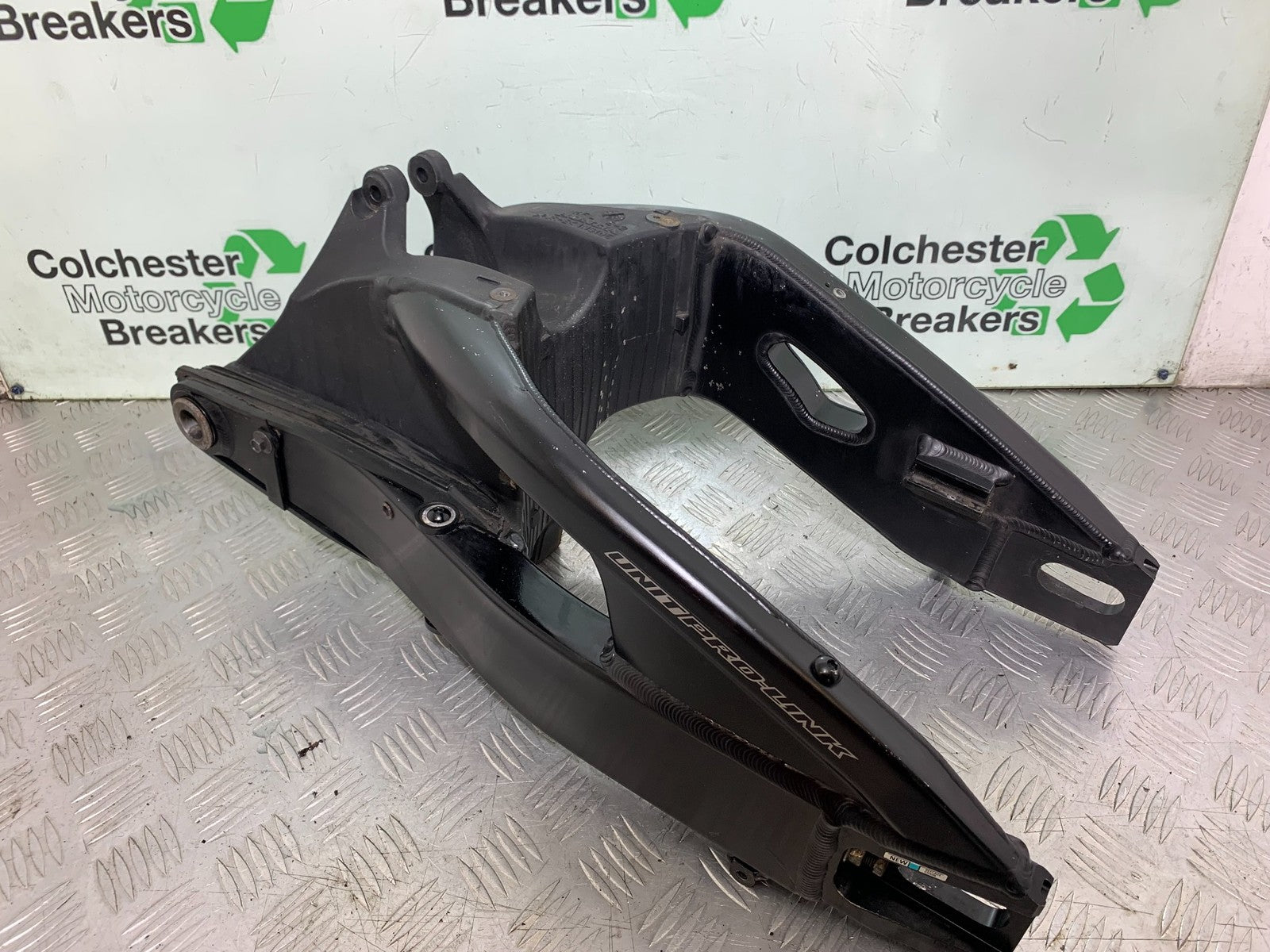 HONDA CBR1000 RR CBR1000RR FIREBLADE SWINGARM 2008-2011 (CMB1179)